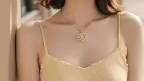 林允分享拆快递过程，家中快递成山，曾被誉为美妆达人